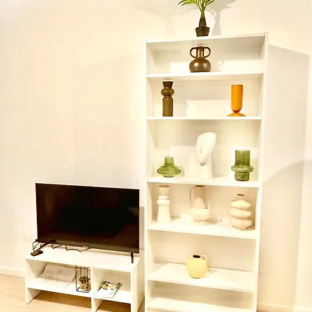 Appartement Vase D'honneur Proche De La Gare De ,de L'aeroport D'orly & De Winnoland Corbeil-Essonnes